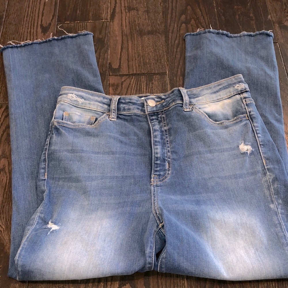 Vervet jeans size 29 raw hem